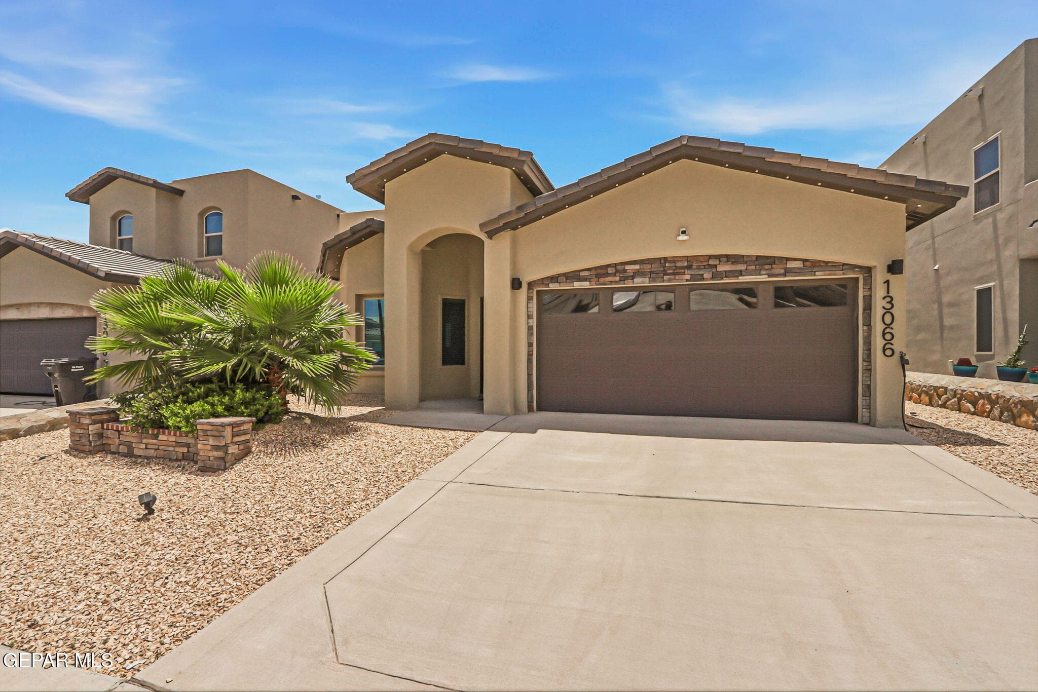 13066 Grantham Ln