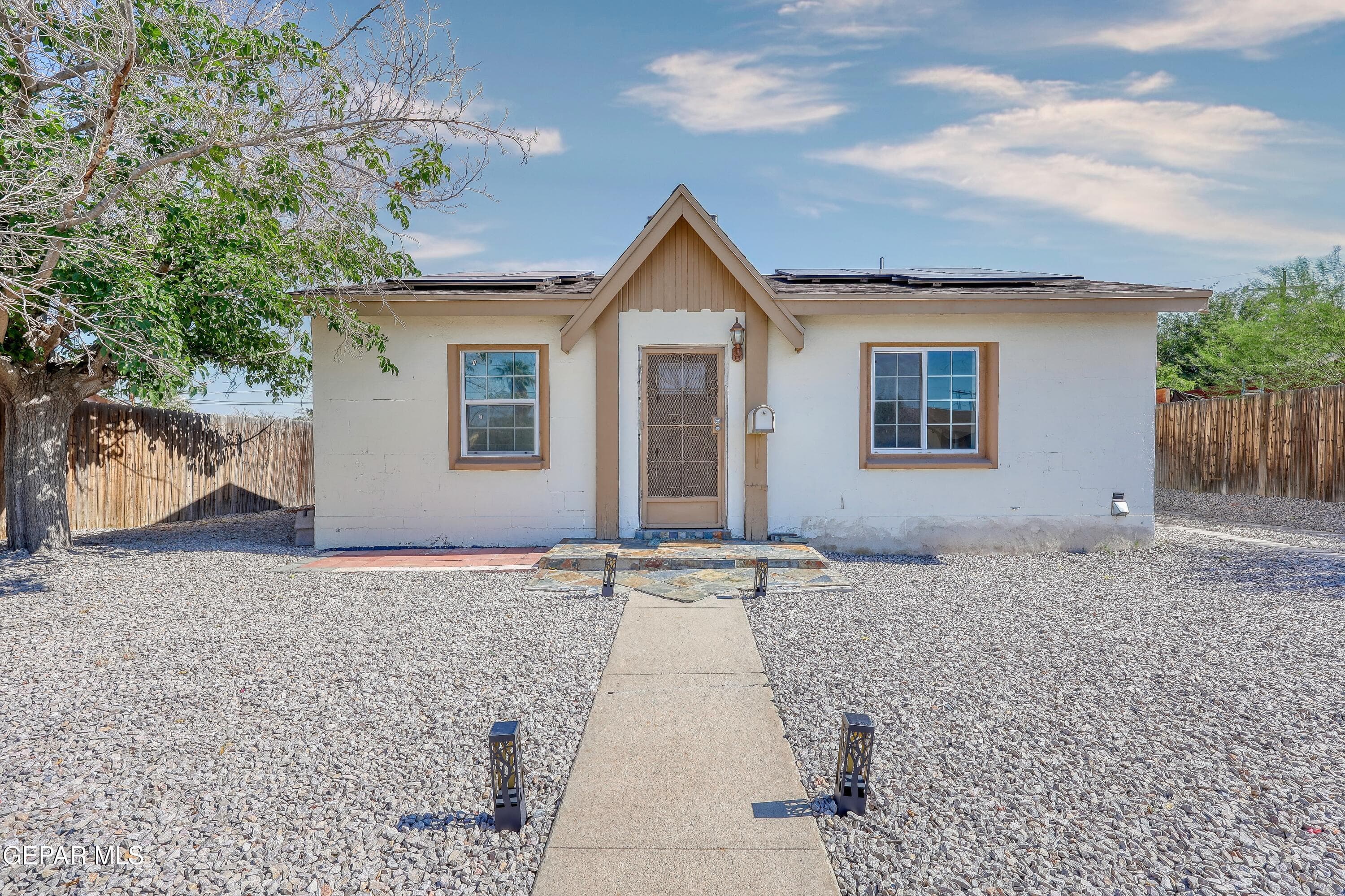 7805 Parral Dr