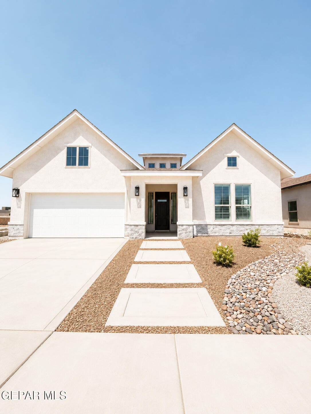 Main property image