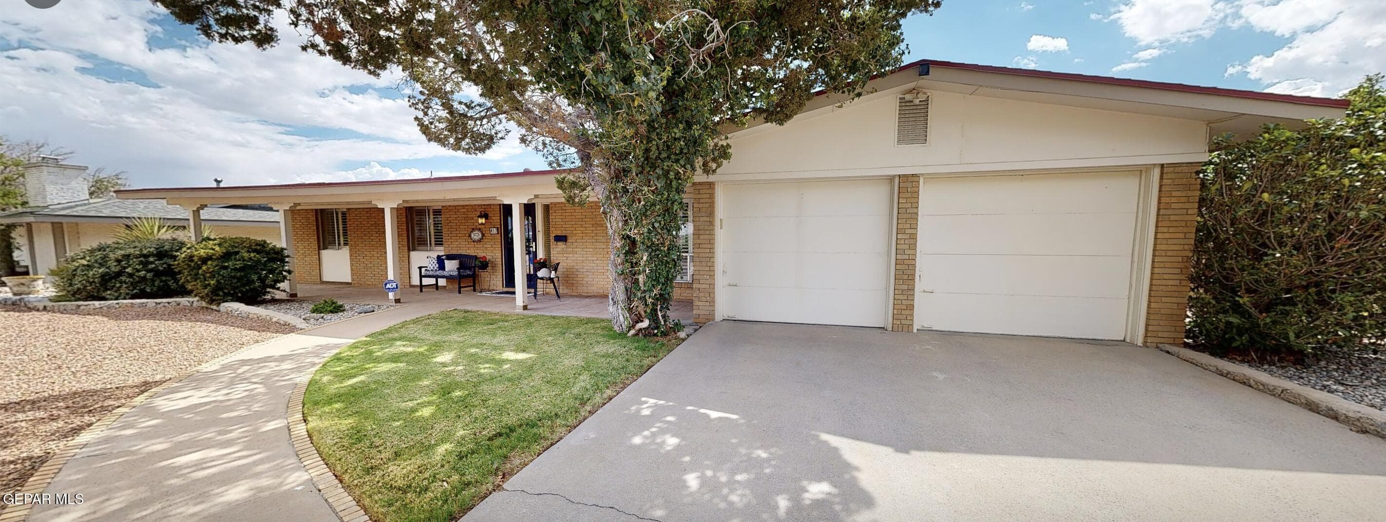 Main property image
