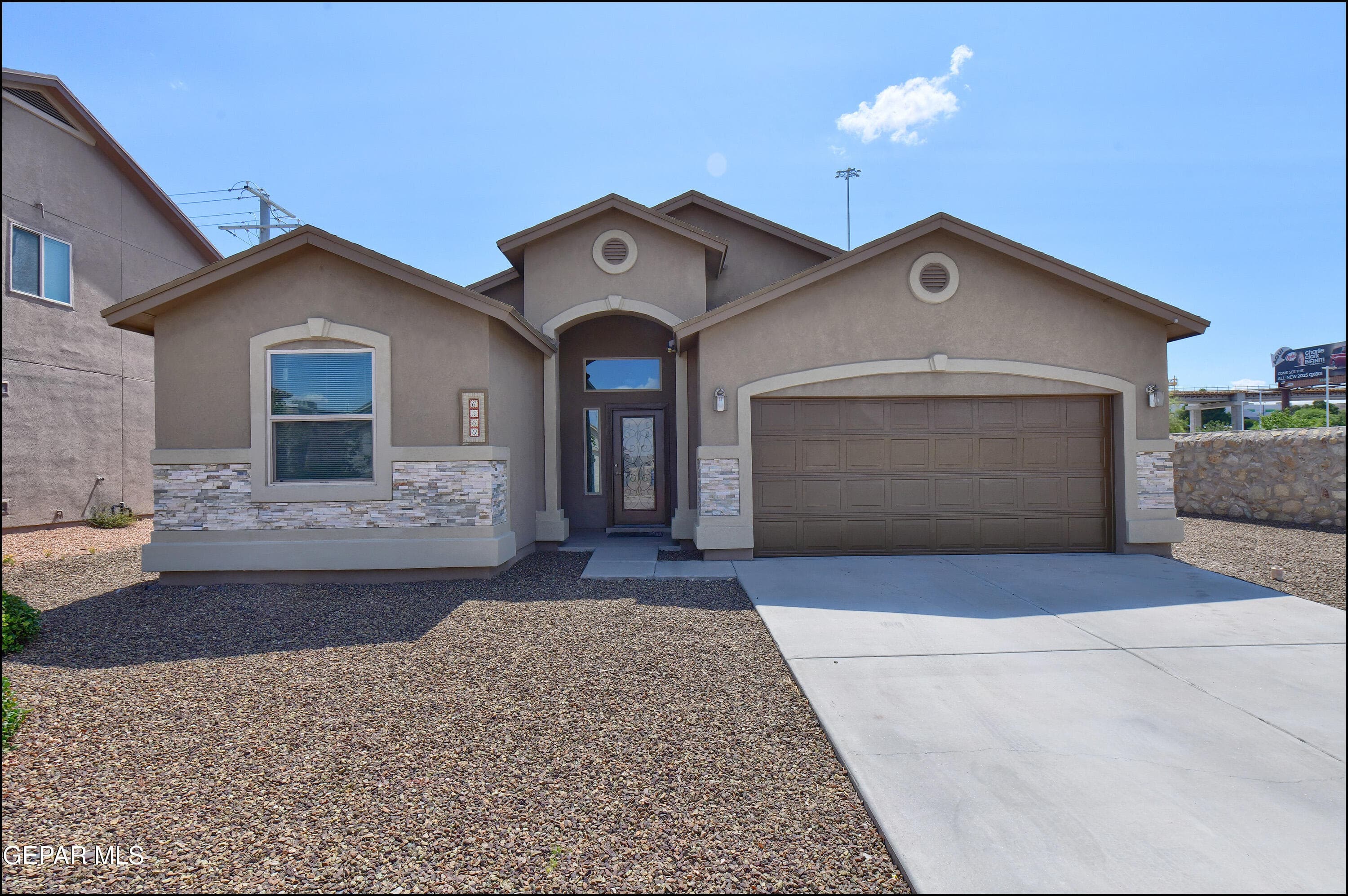 6560 Westfield Dr