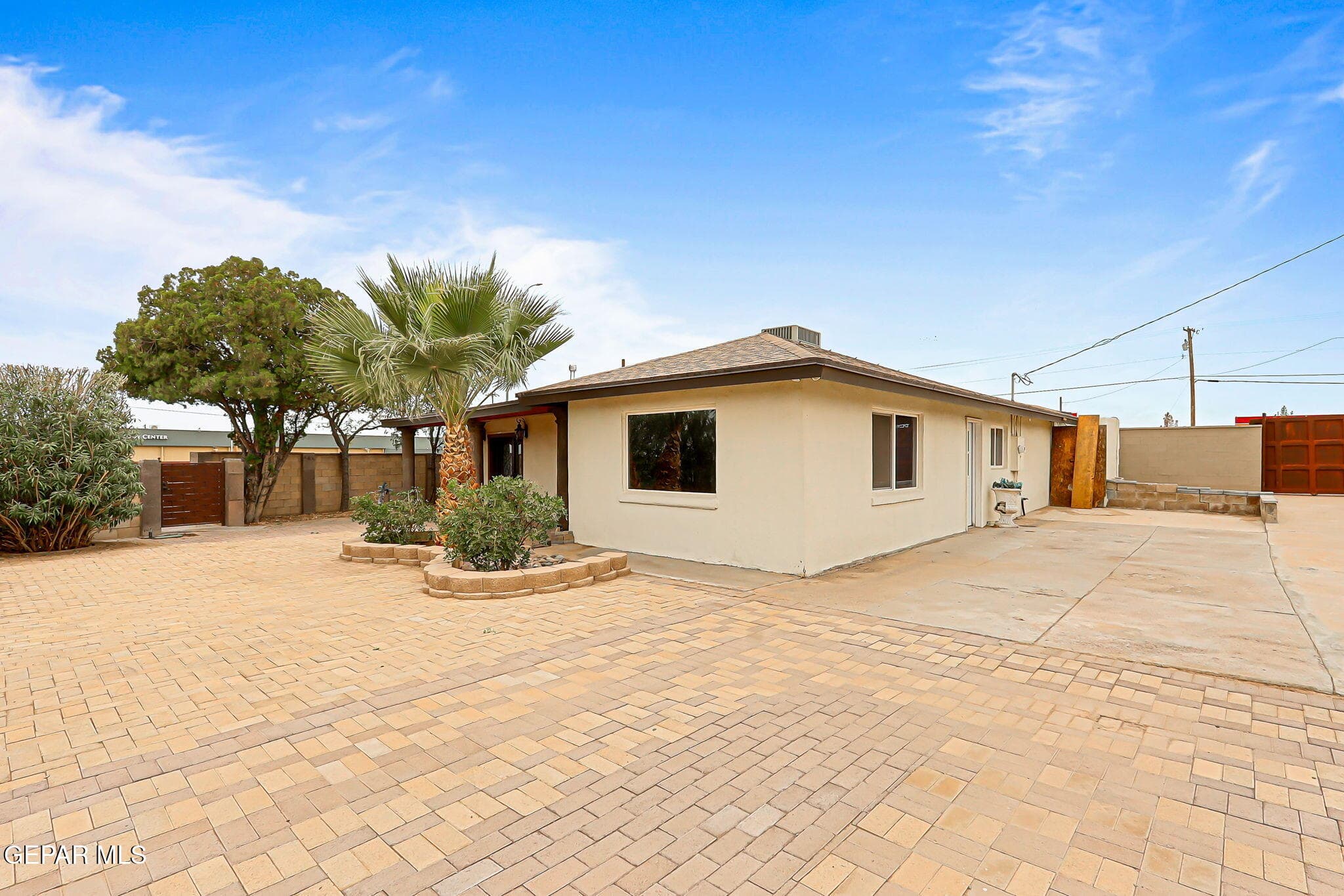 6384 Doniphan Dr