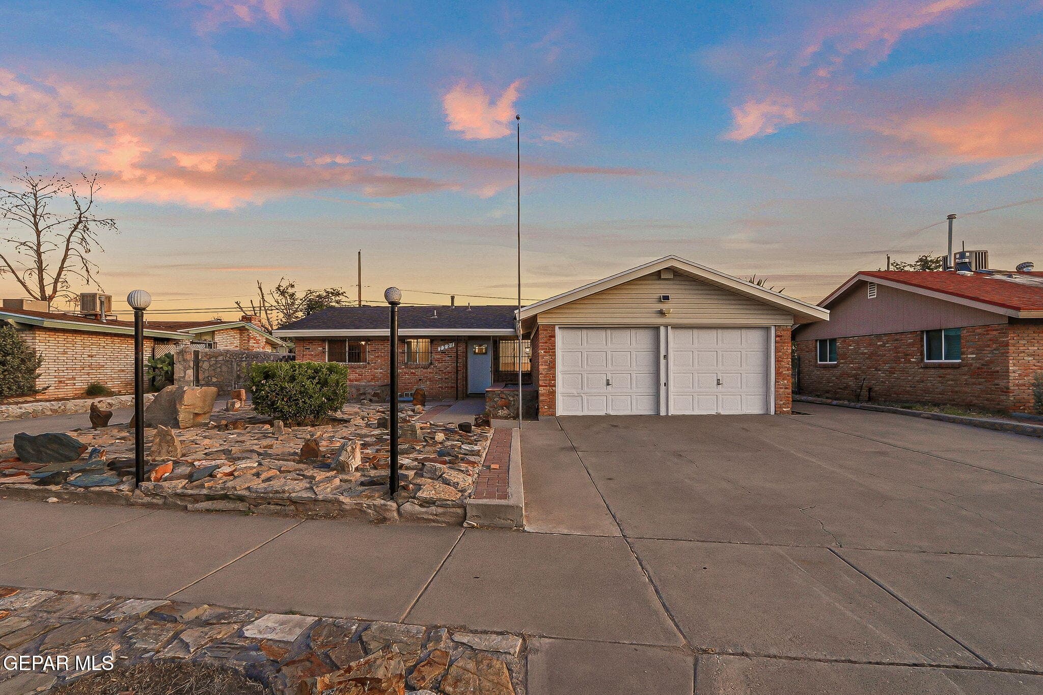7221 Alto Rey Ave