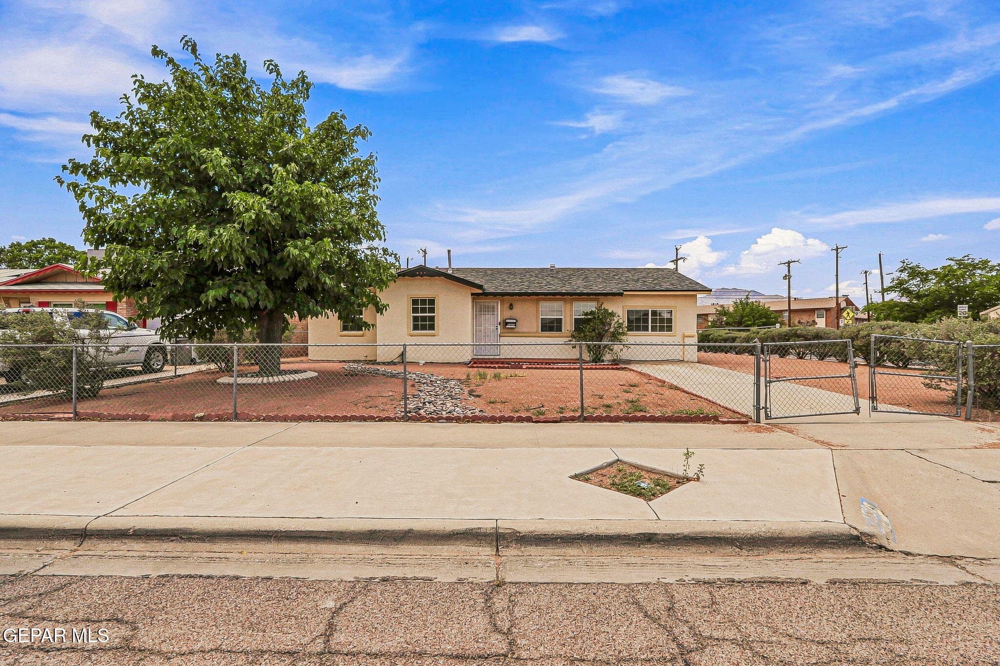 5500 Fairbanks Dr