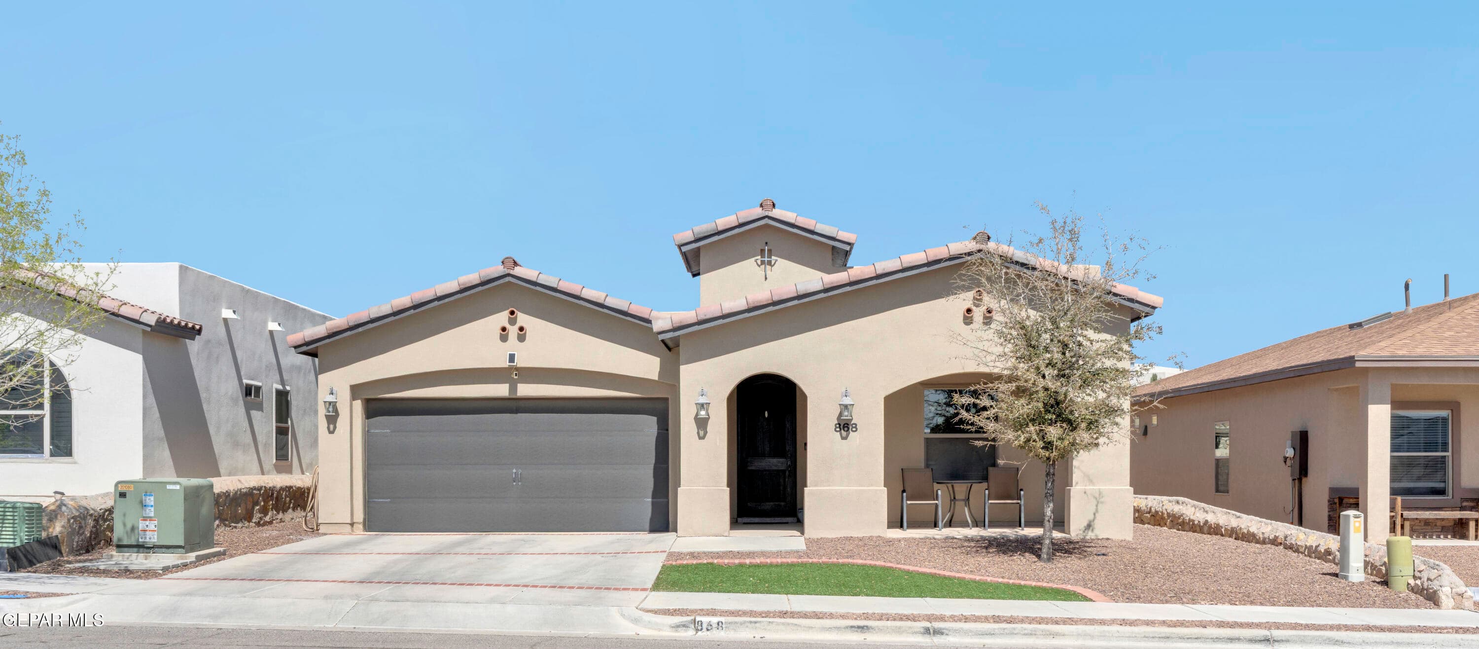 868 Bronze Hill Ave