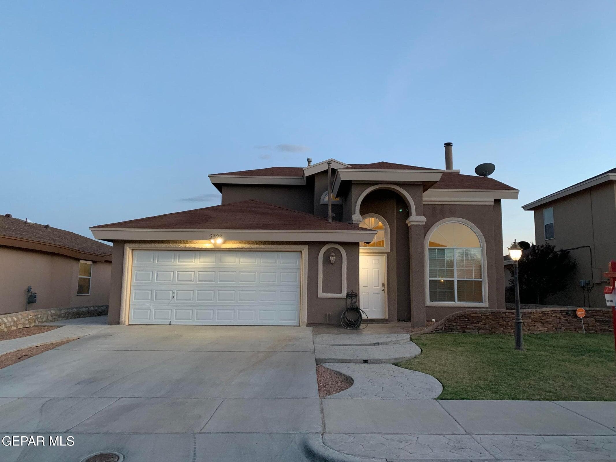 5328 Lucio Moreno Dr