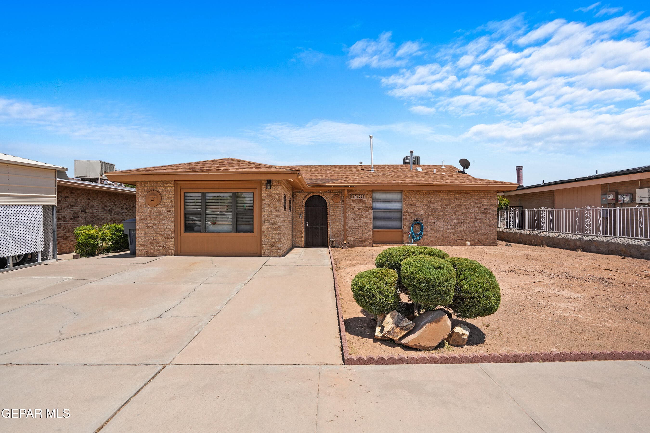 10124 Racoon Dr