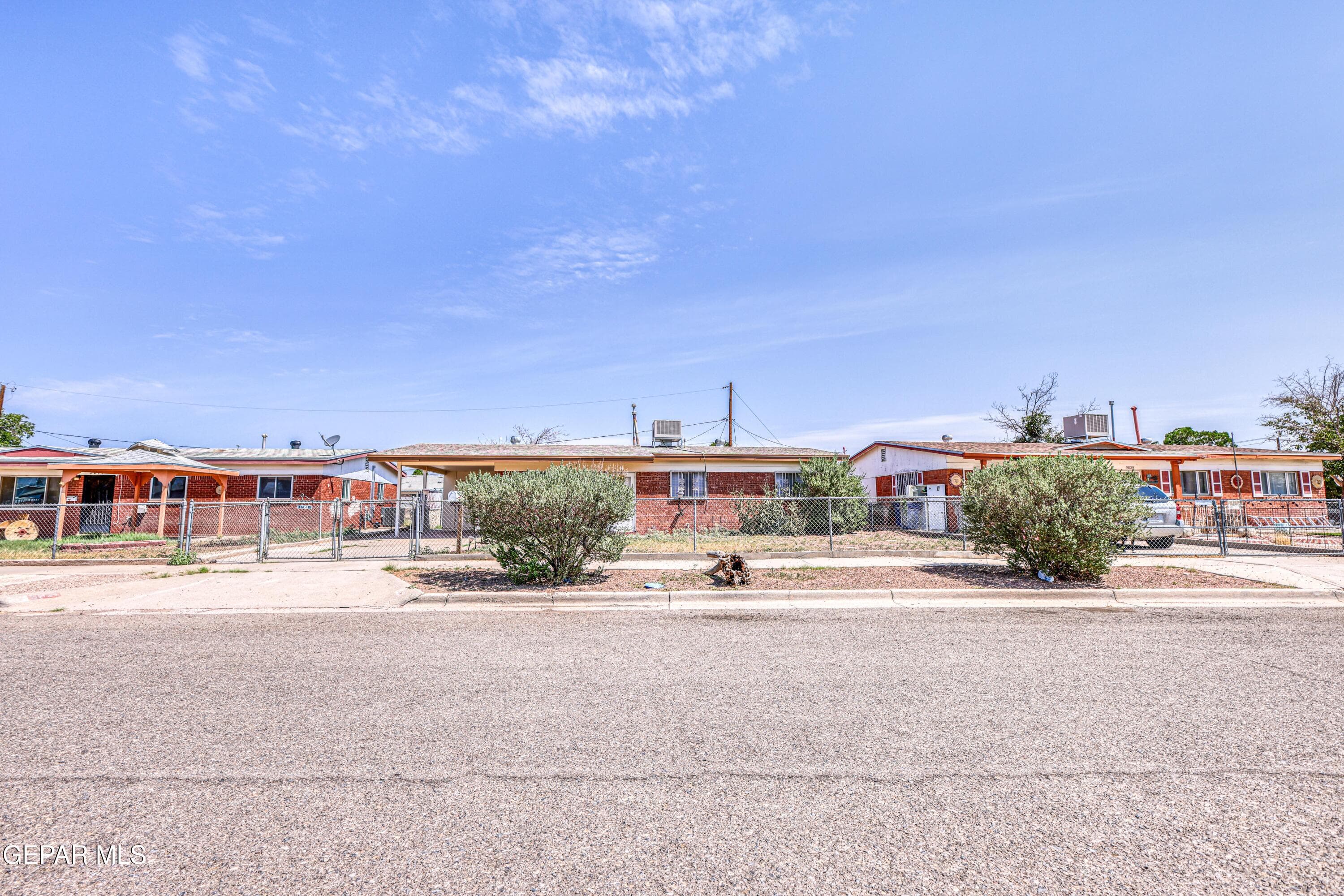 5821 Vanguard Ct