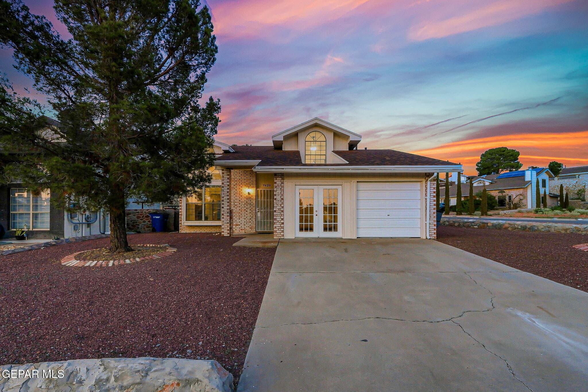 7420 Lakehurst Rd