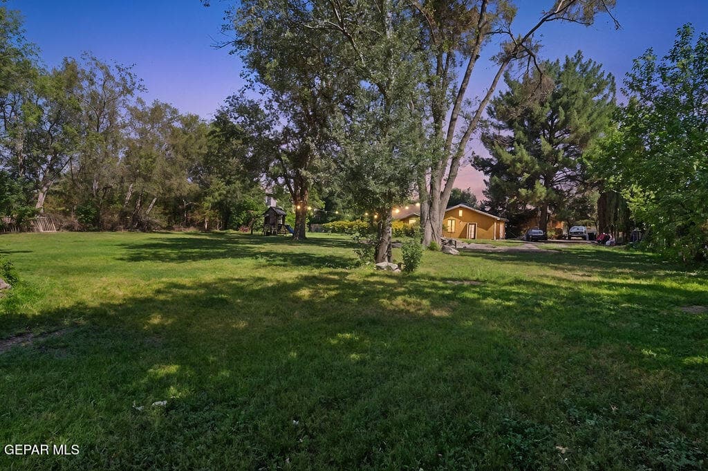 810 Fairway Cir