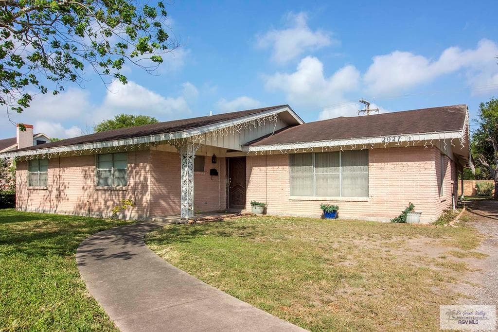 2027 Palm Blvd