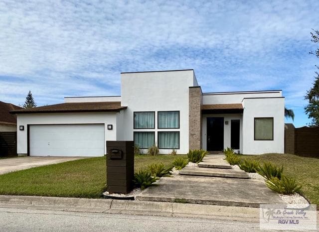1612 Las Canas Cir