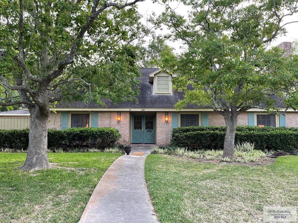 789 Garrison Dr