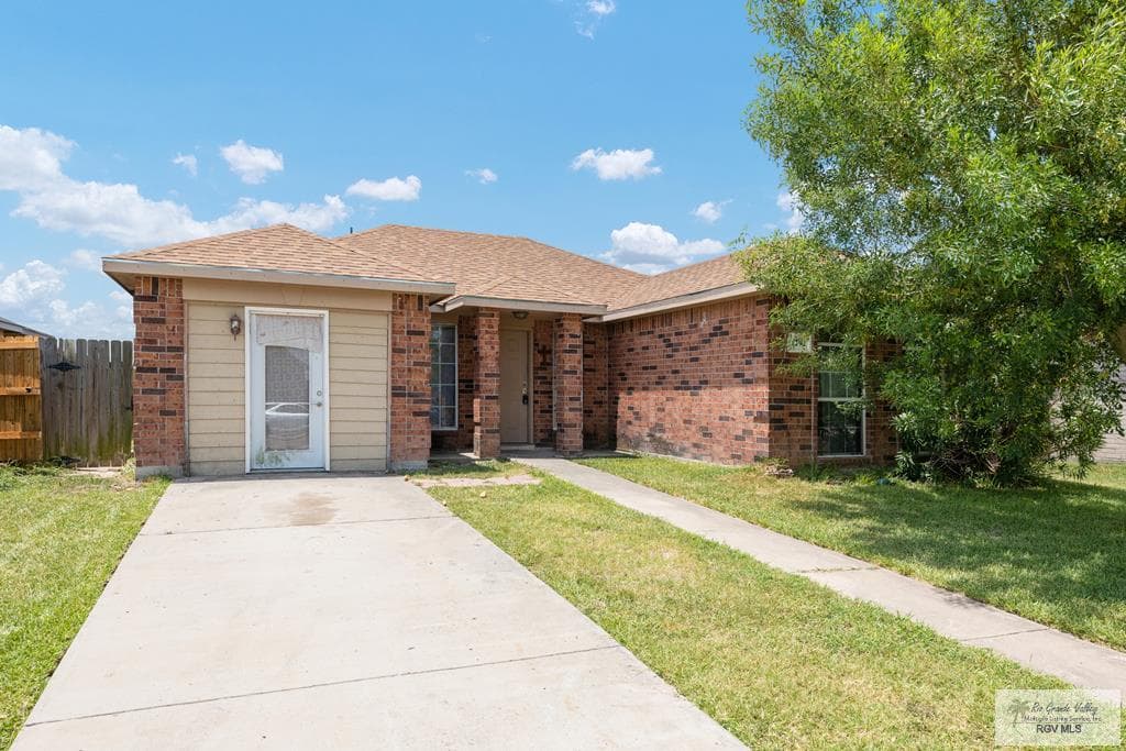 1292 Janet Ln