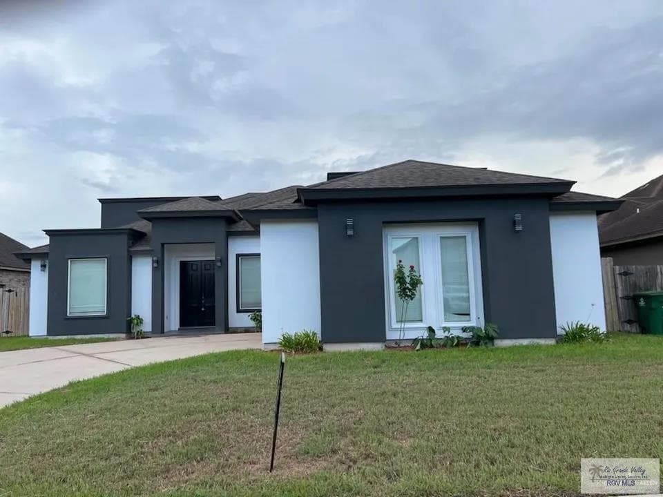 3270 Hubert Dr