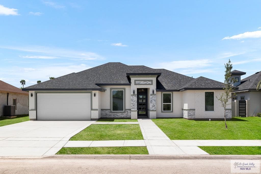 3320 E Francis Ln