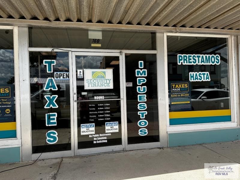 160 S Sam Houston Blvd