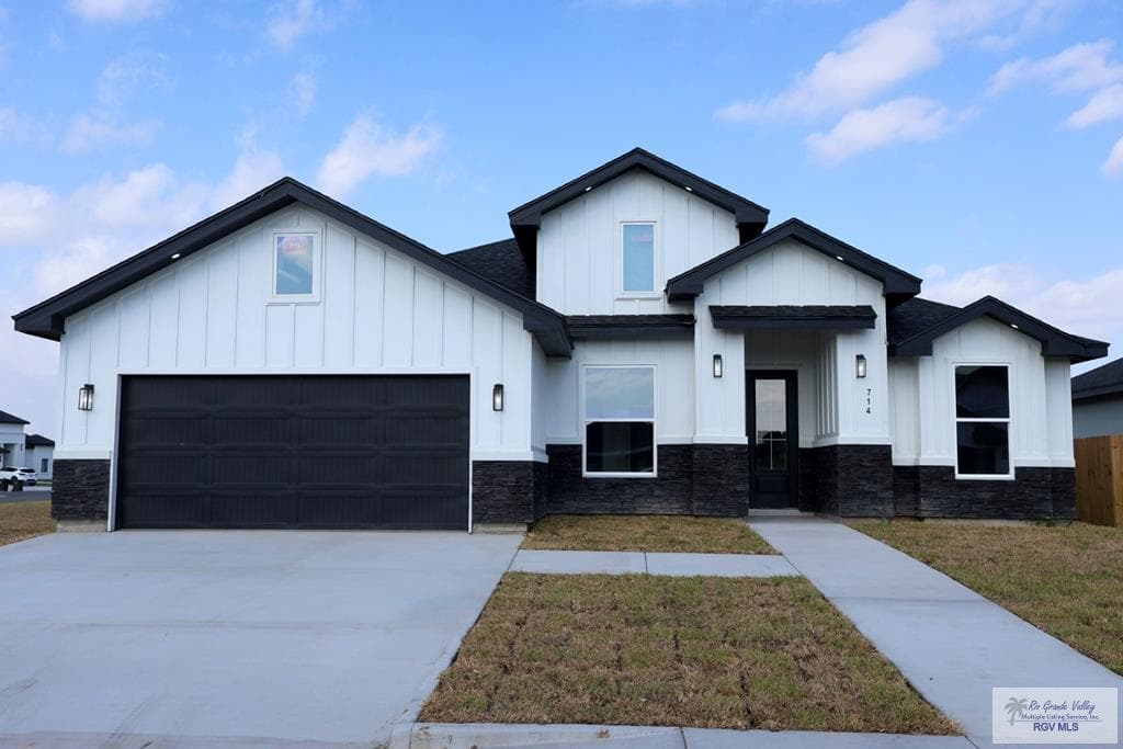 714 Beanka Dr
