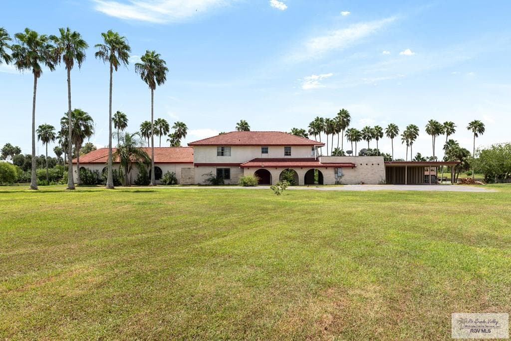 104 N San Roman Rd