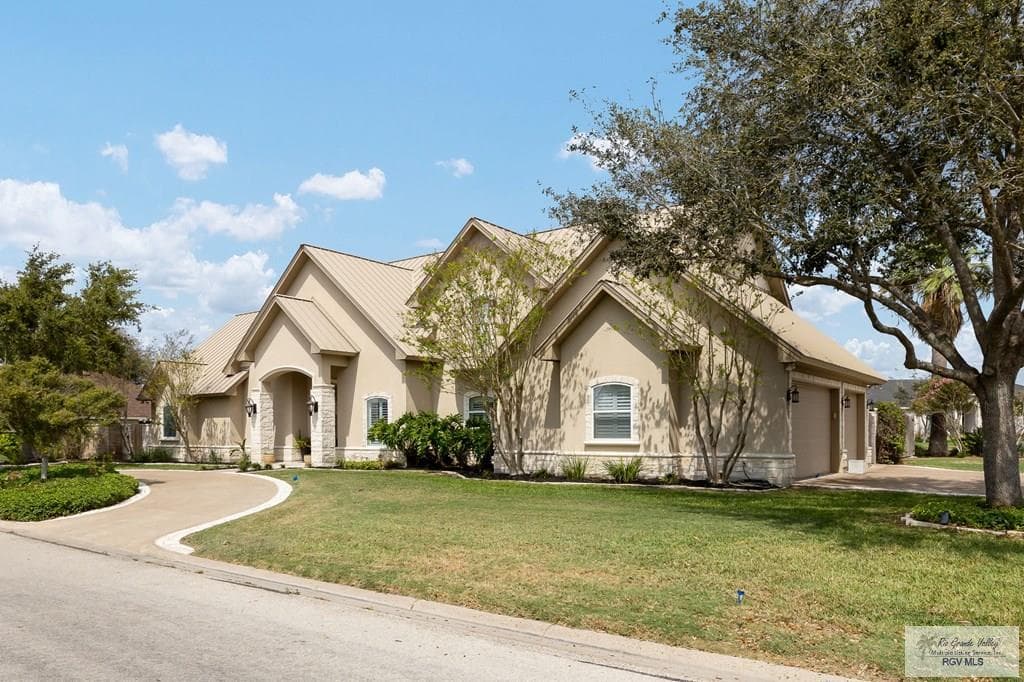 1909 Guava Cir