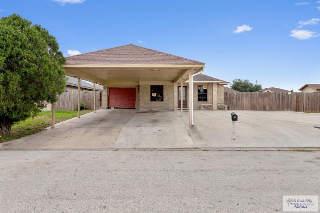338 Ruby Red Ln