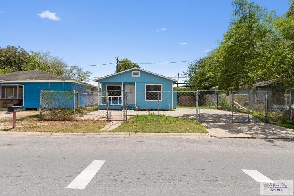 Main property image