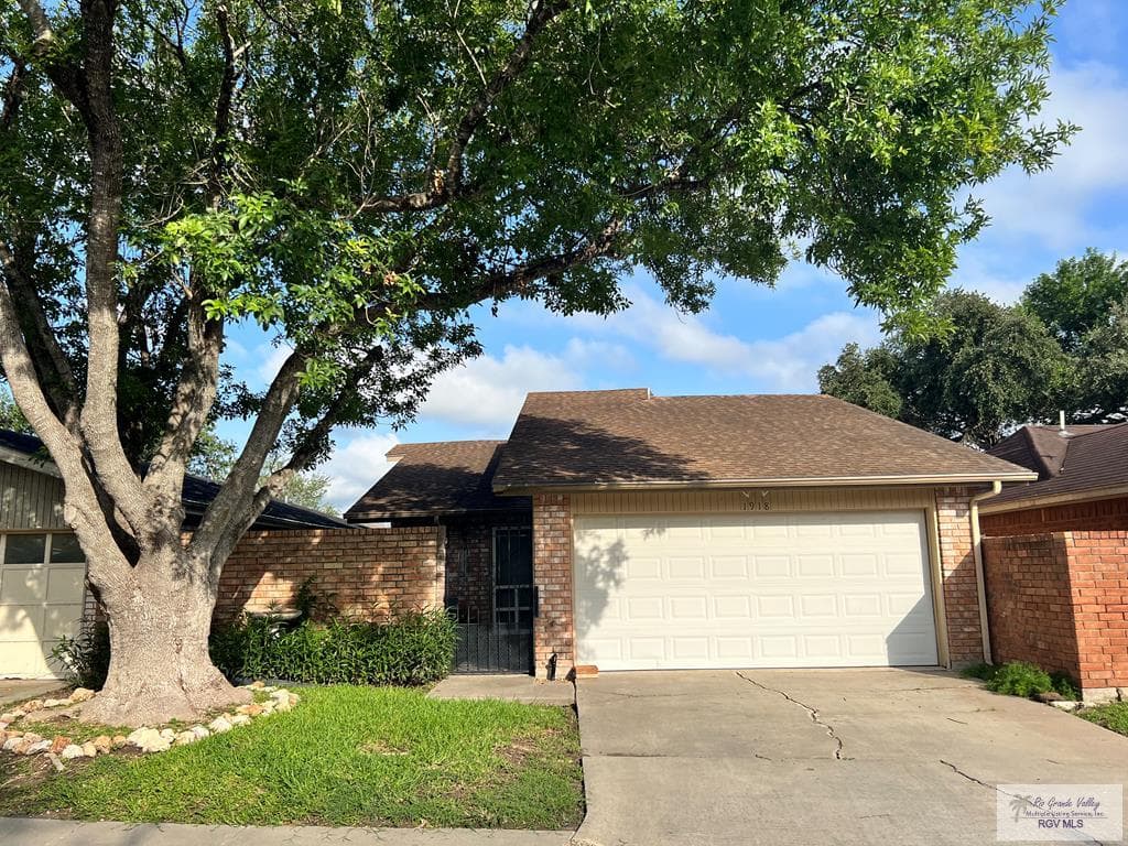 1918 Mourning Dove Cir