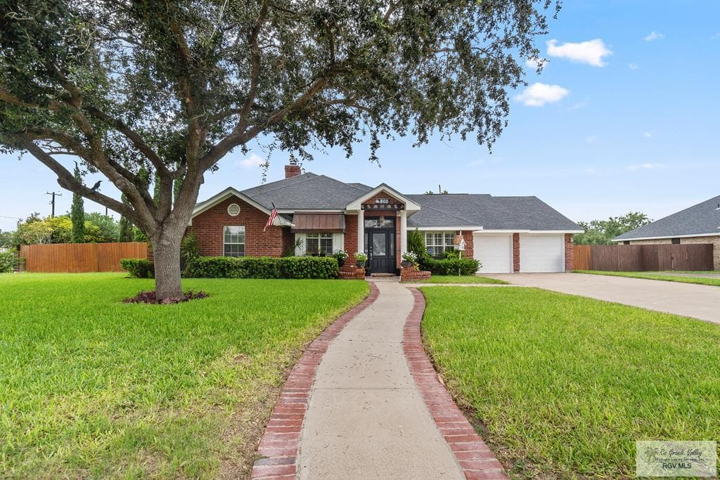 800 Quail Hollow Dr