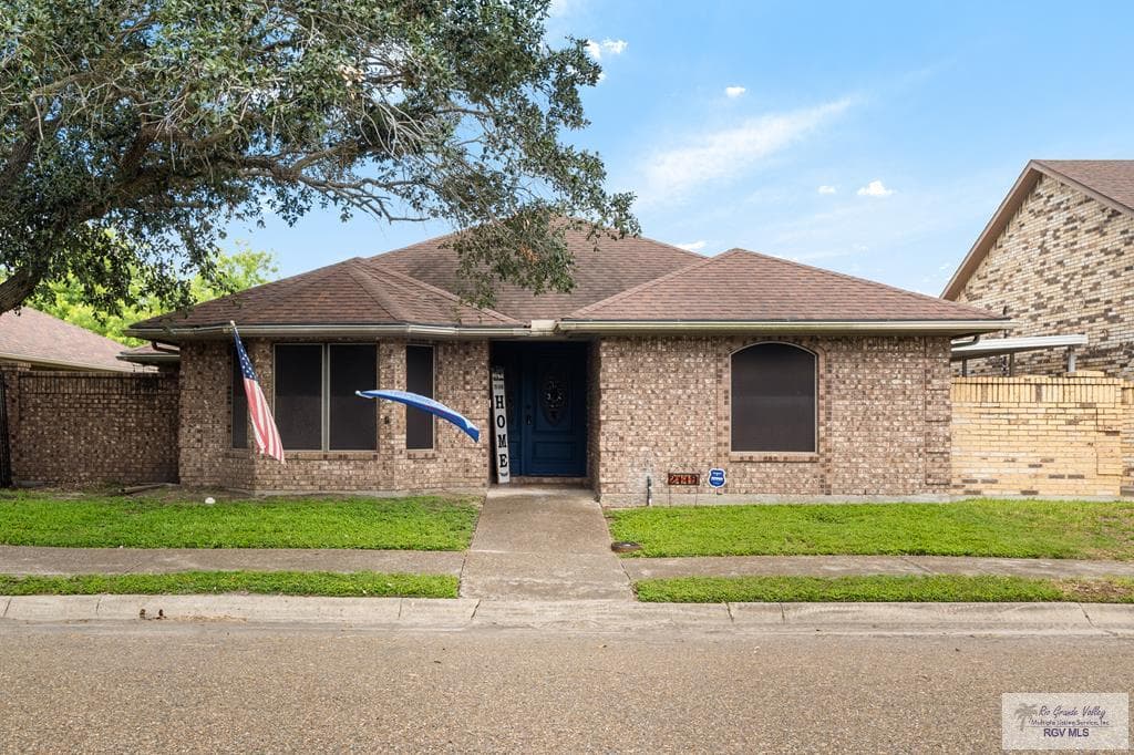 2119 Shadowbrook Cir