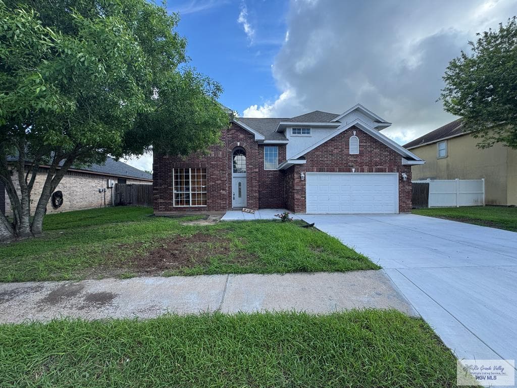 3433 Burgundy Dr
