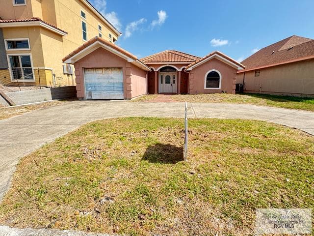 1638 N Shore Dr