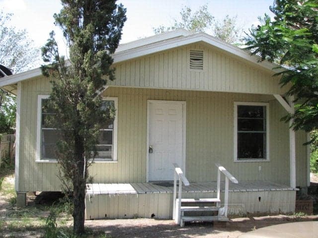 722 W Eisenhower Ave
