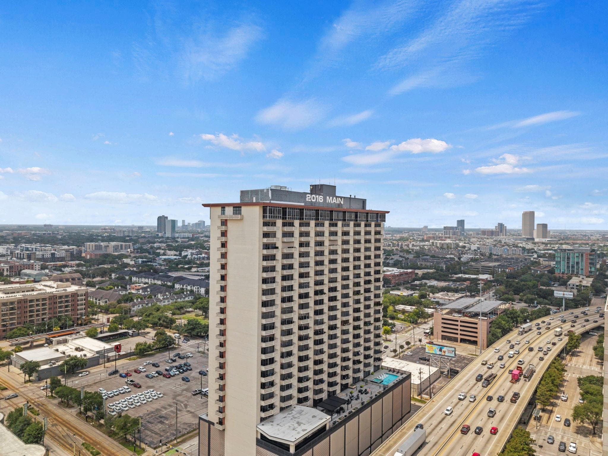 2016 Main St Apt 2302