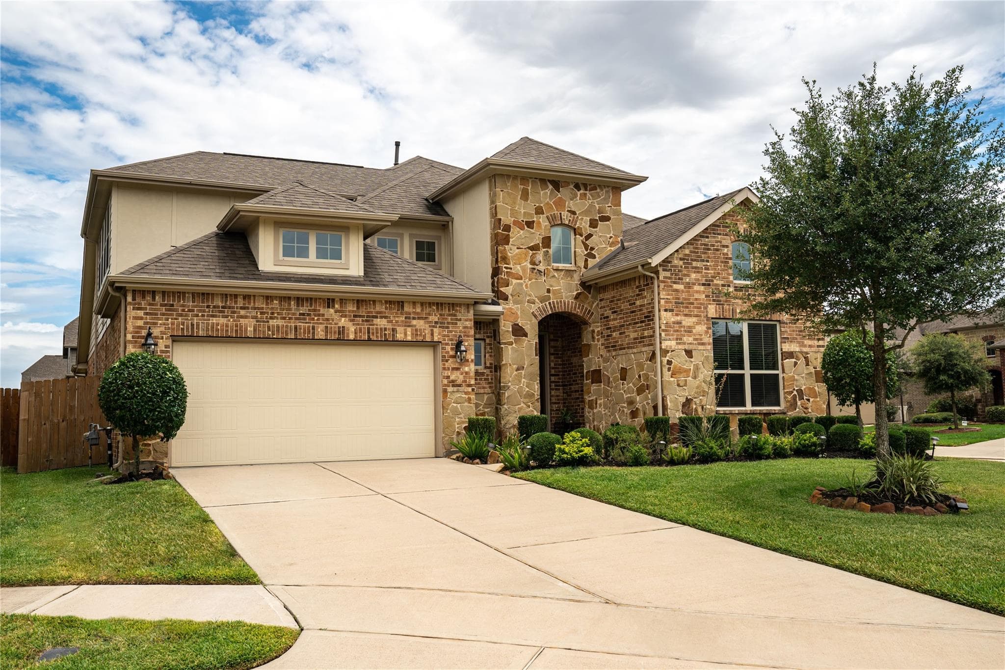 8115 Foster Gate Ct