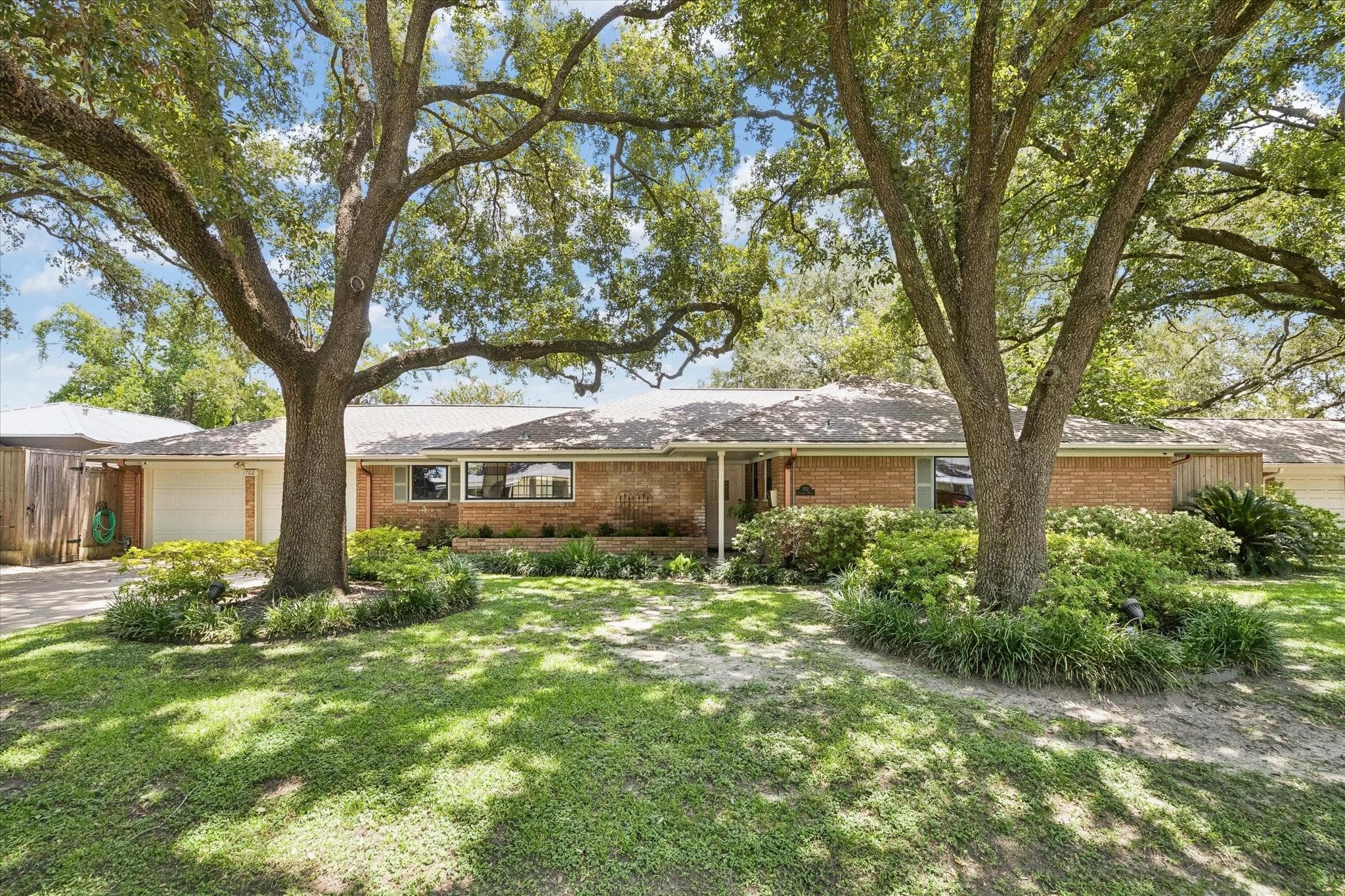 1702 Cranway Dr
