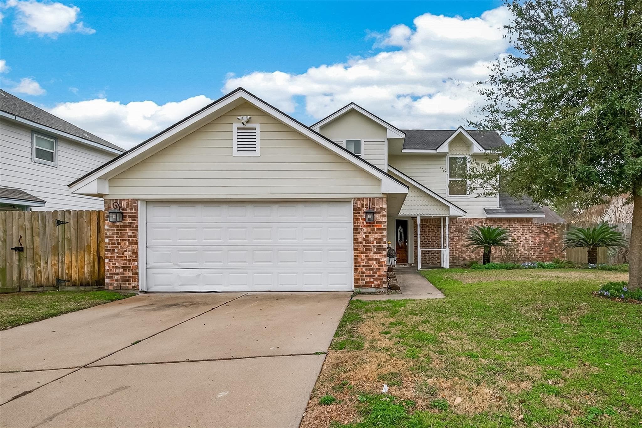 10615 White Fawn Dr