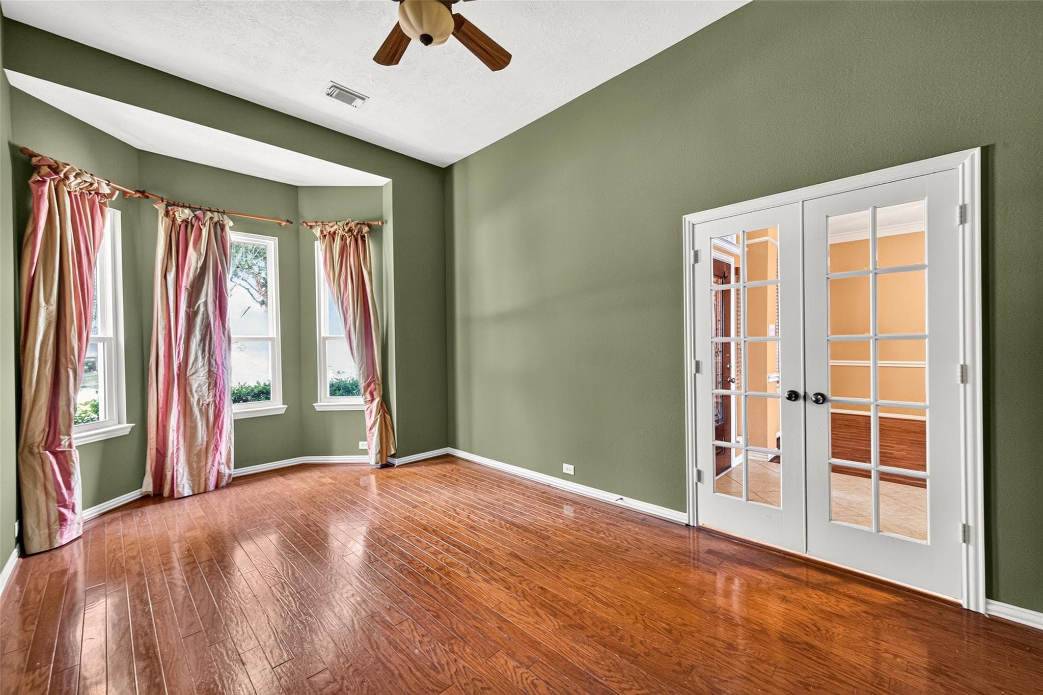 Gallery image 4