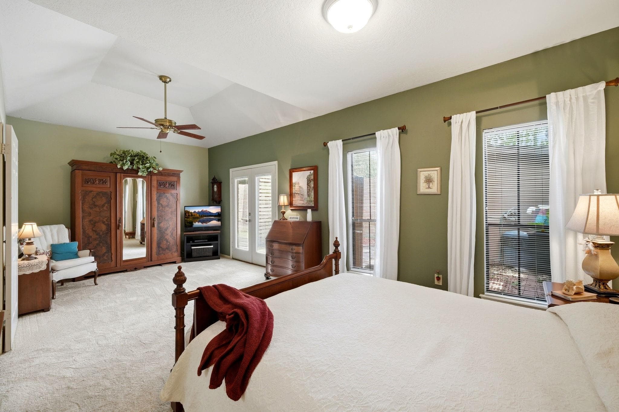 Gallery image 4