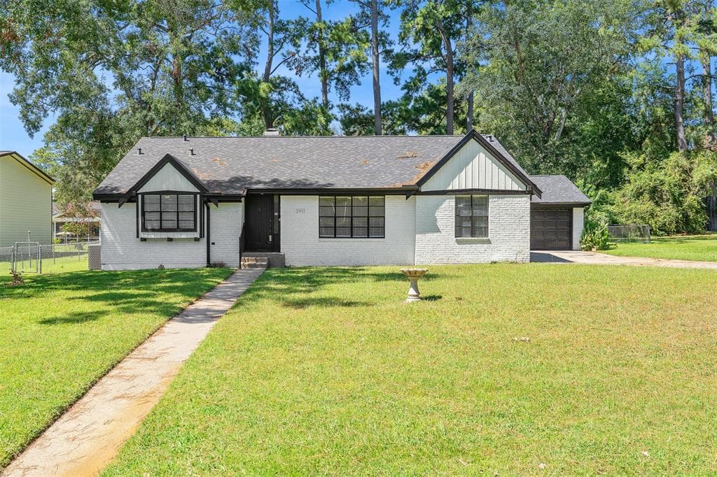 2011 Willowbend St