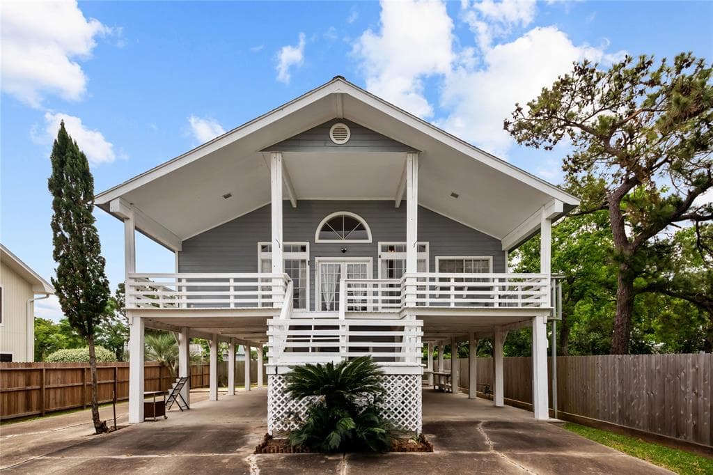2507 Cliff Dr