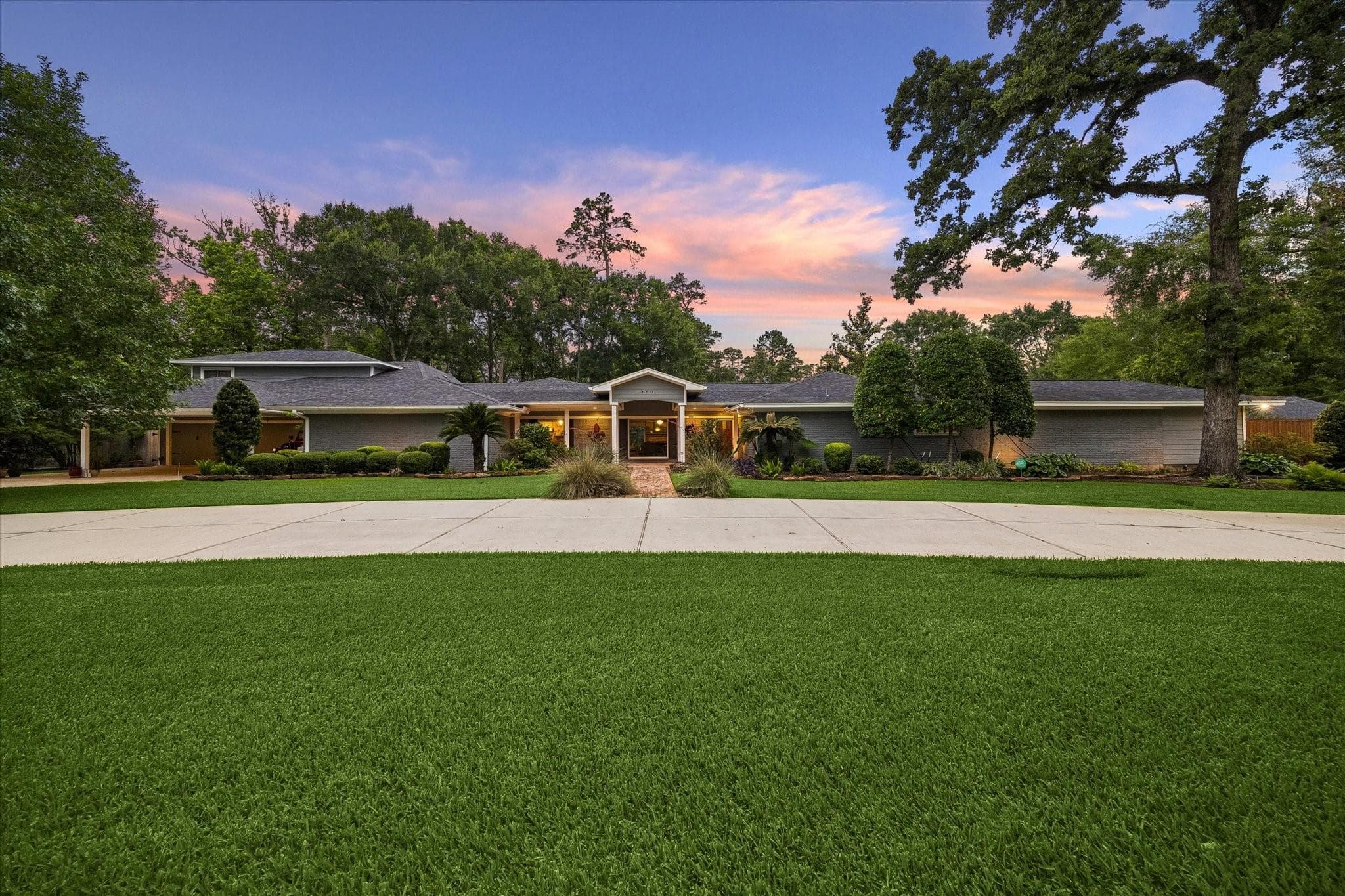 1711 Walnut Ln