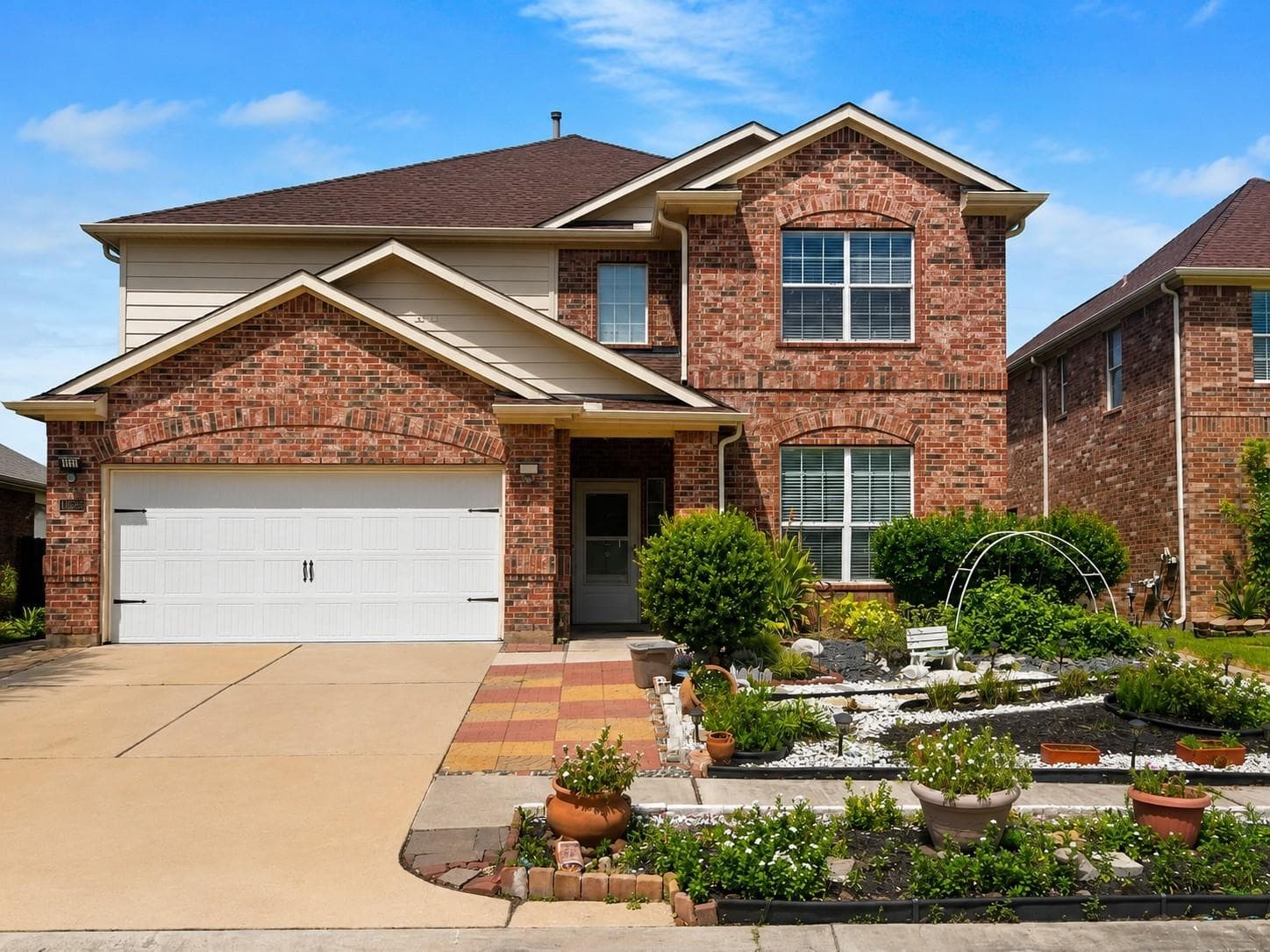 10223 Lark Mountain Dr