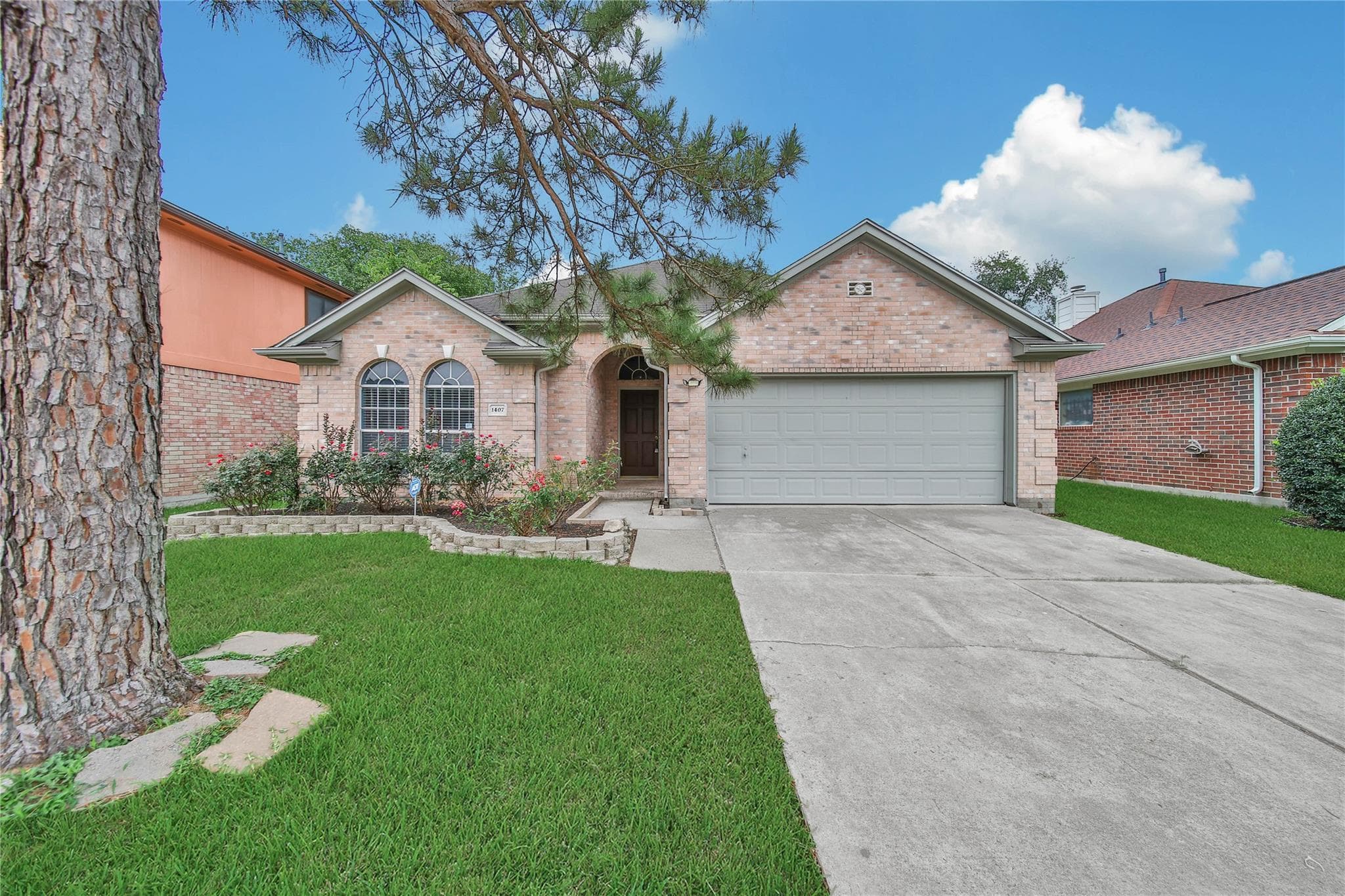 Main property image