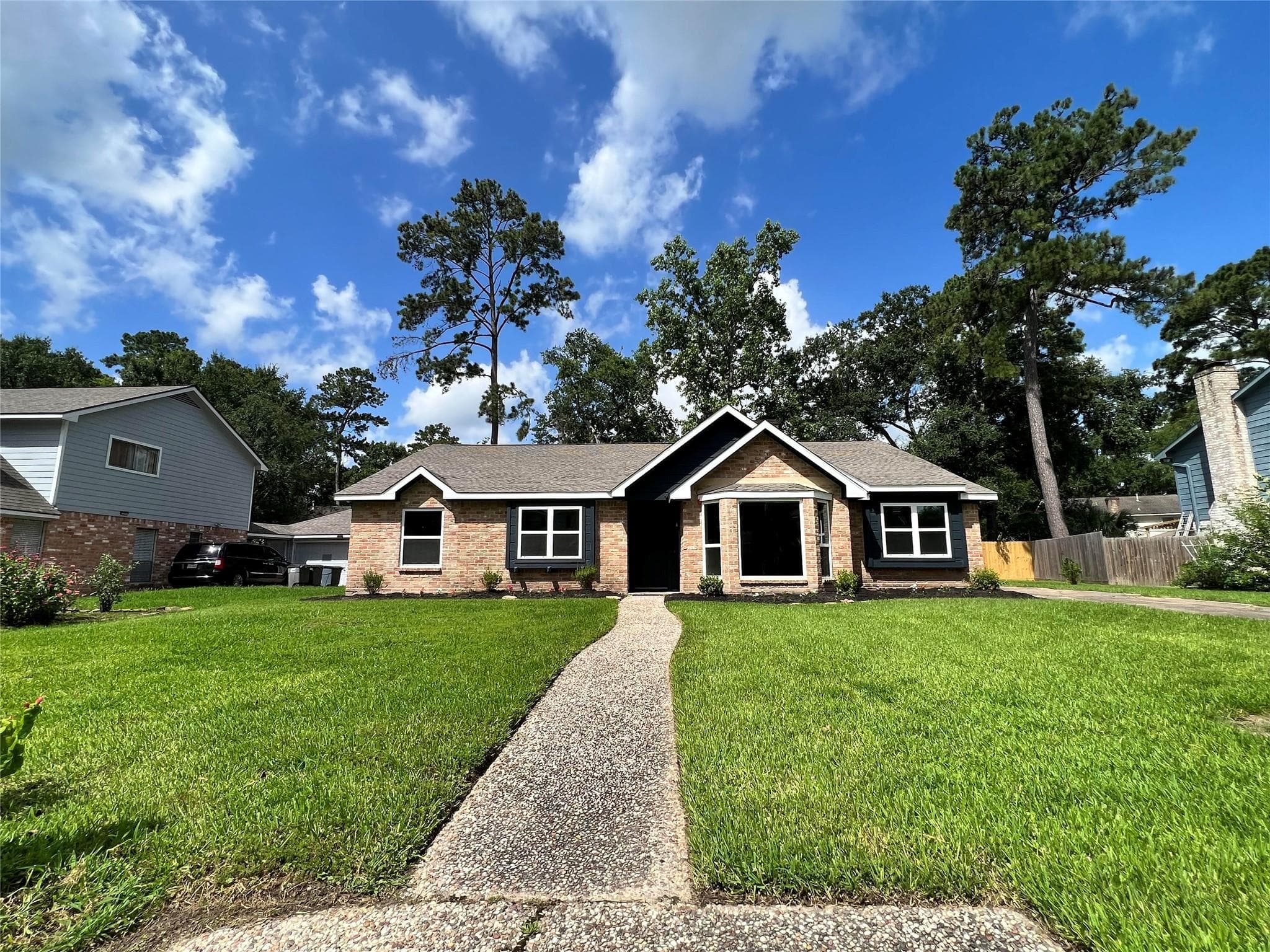 17327 Edsall Dr