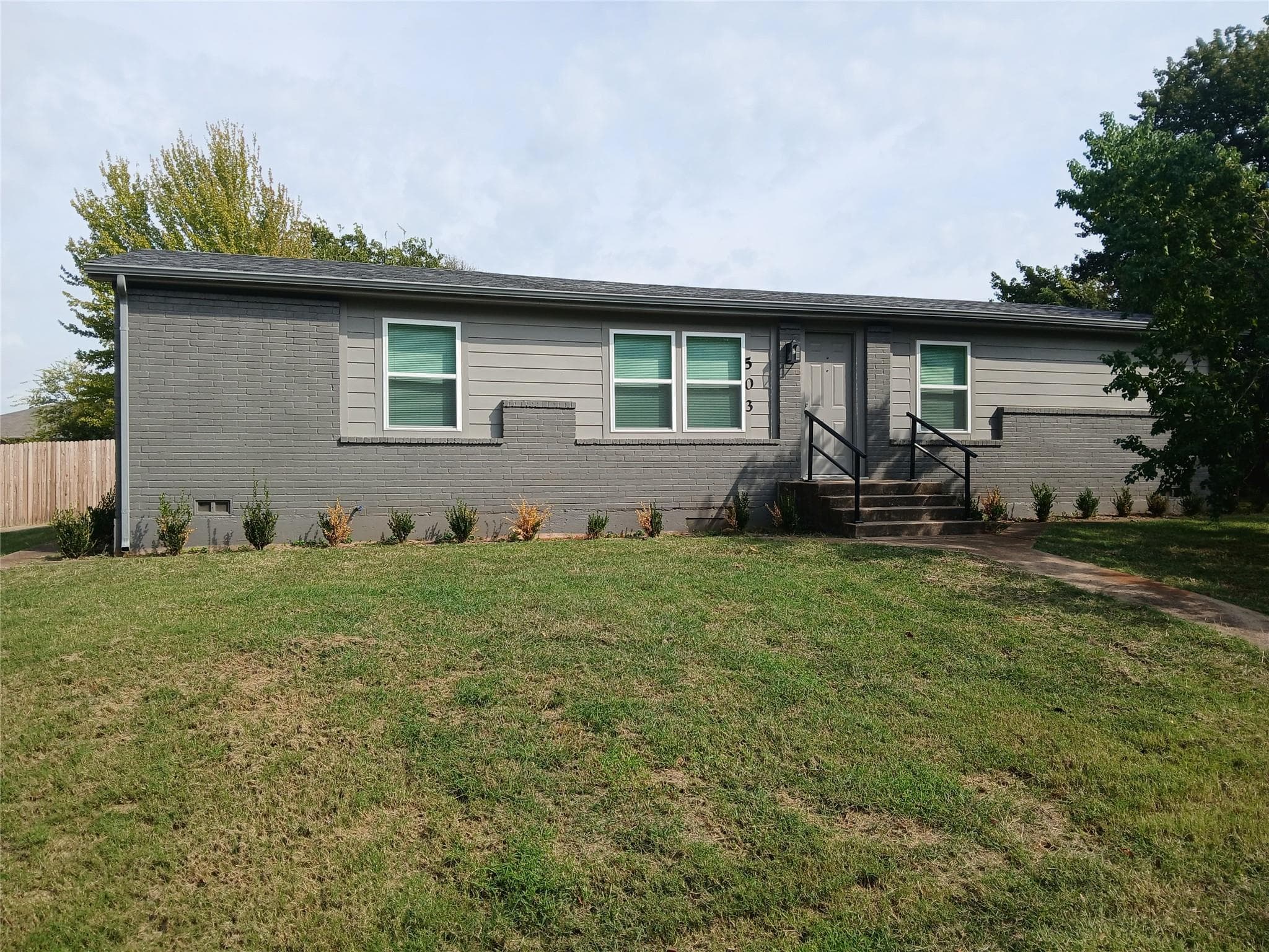 503 Windmere Cir