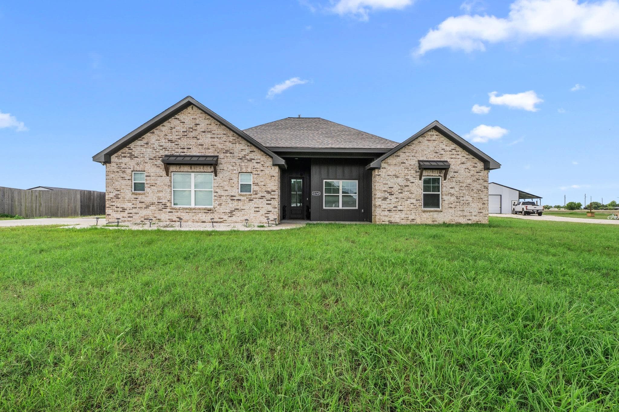 15769 County Road 272
