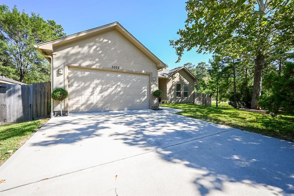 3202 Willie Way