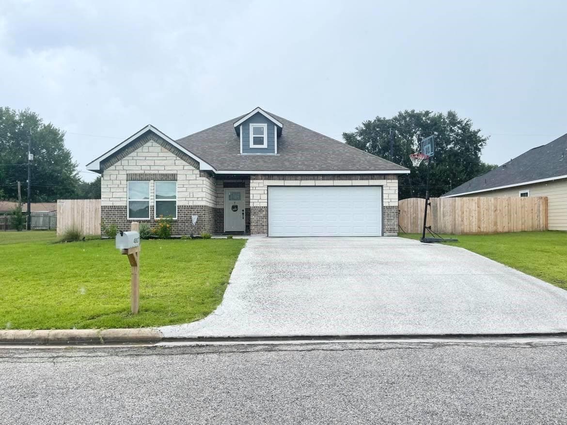 4807 Tarpon Dr