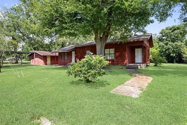 3218 Ann Dr