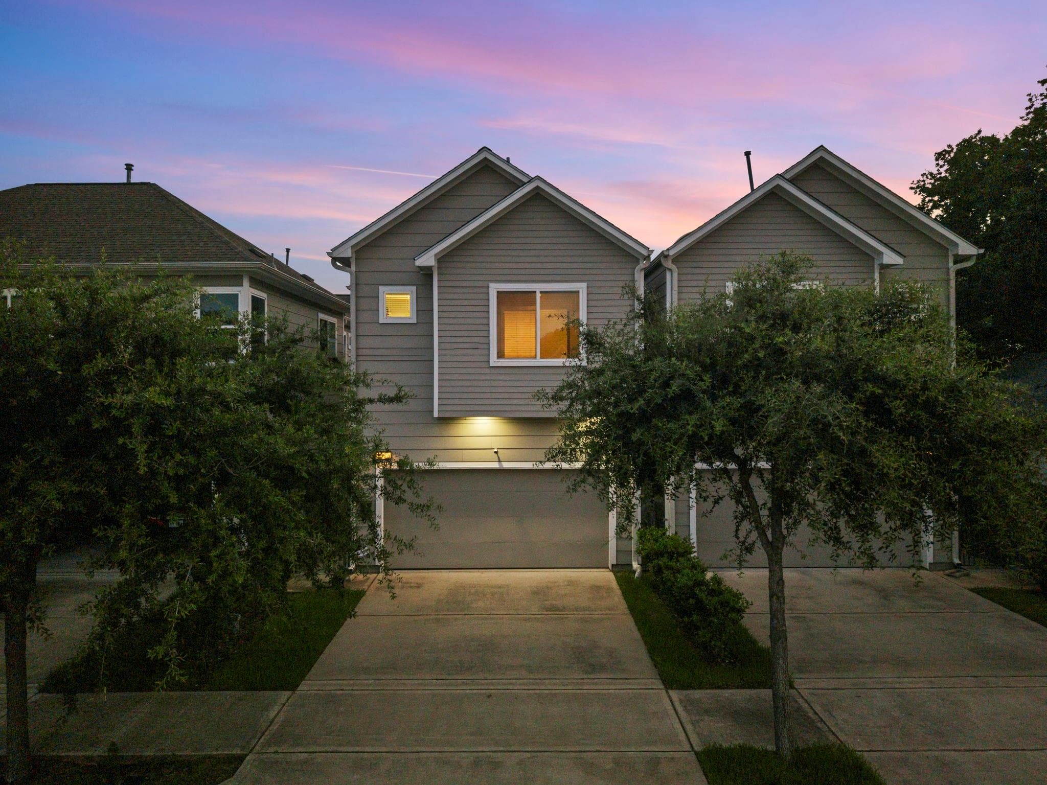 2307 Clementine St